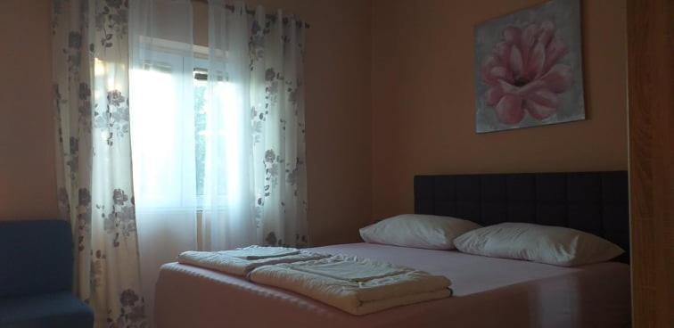 Apartments Golic 비오그라드나모루 외부 사진