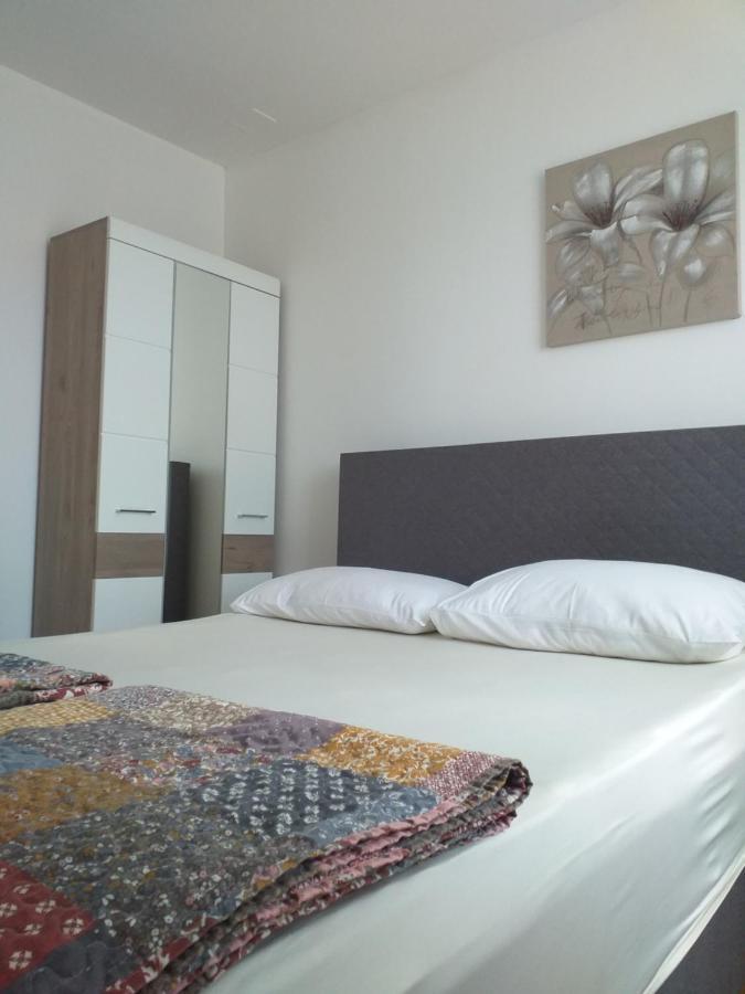 Apartments Golic 비오그라드나모루 외부 사진